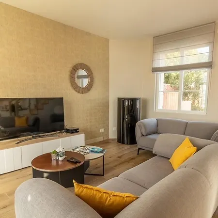 Maison De Charme, 3 Chbres, Airco, Parking A - Fr-1-535-62 Casa vacanze